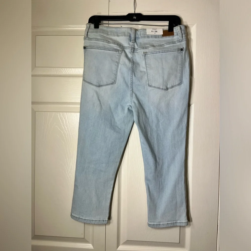 Judy Blue Women's‎ Denim Mid Rise Skinny Fit Capri Jeans 11/30